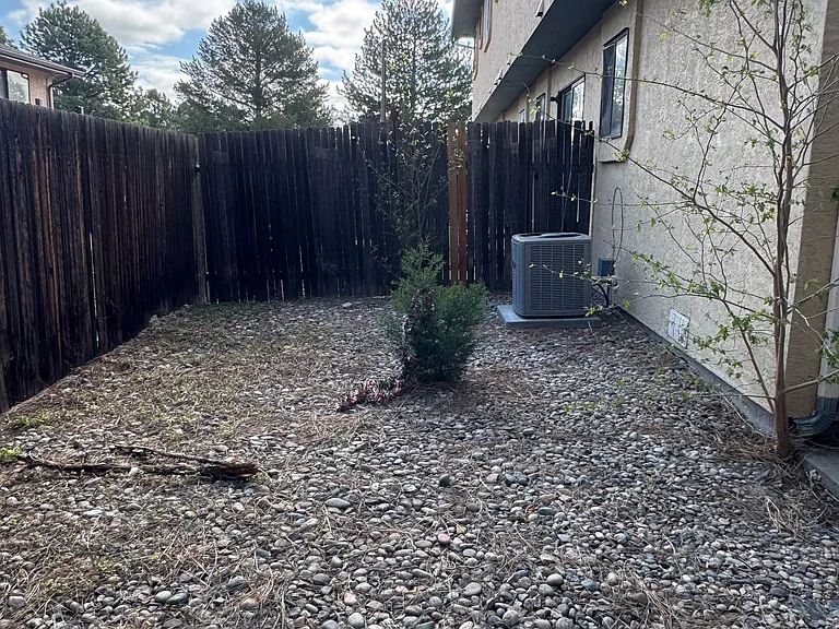 2107 Chautard Dr #D — Photo 8