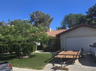 713 W Howell Ave, Ridgecrest, CA 93555