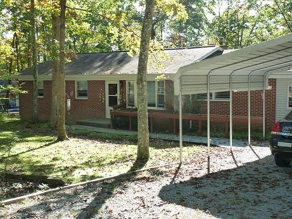 4th image of 1010 Huron Dr