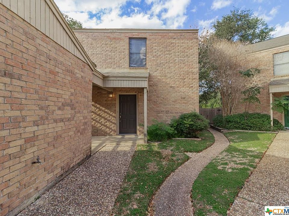 1st image of 5503 Country Club Dr #B