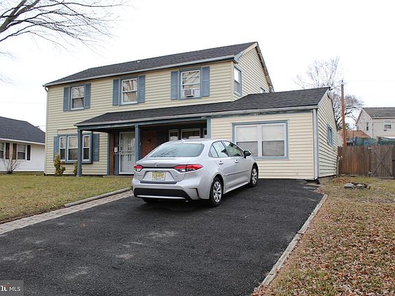 3rd image of 59 Berkshire Ln
