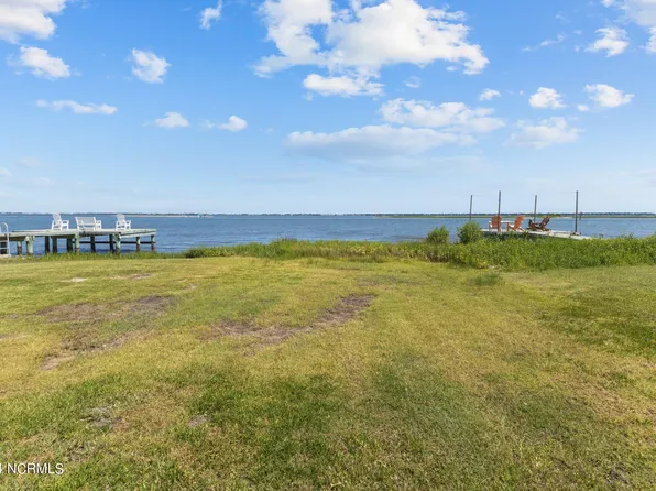 123 Hollings Court, Newport, NC 28570