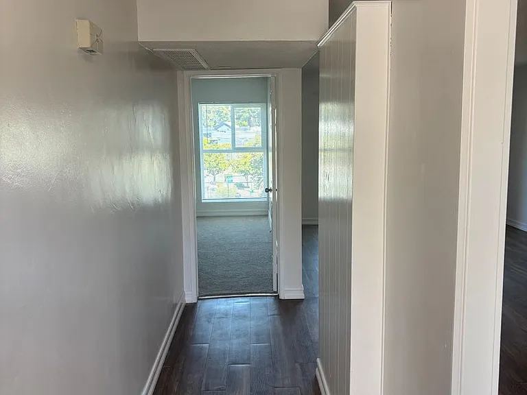 University Terrace Apartments — Photo 19