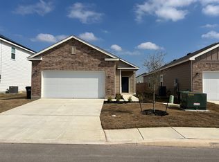 1136 King Eider, Adkins, TX 78101