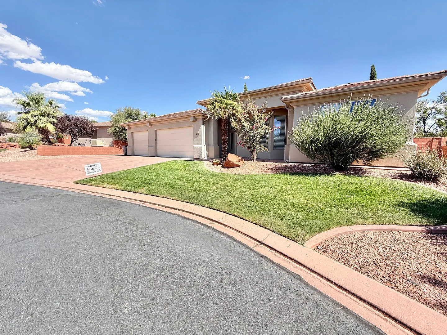 St George Home — Photo 3