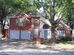 2626 Lakeforest Ct, Dallas, TX 75214
