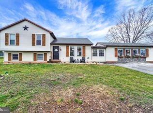 1030 Kendale Rd, Red Lion, PA 17356