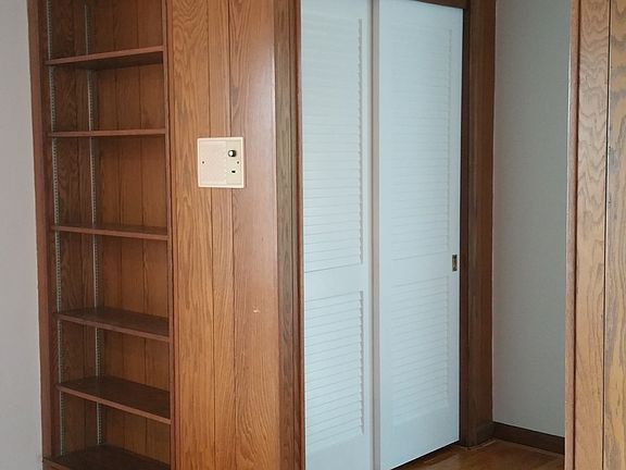 LR/Foyer (main floor)