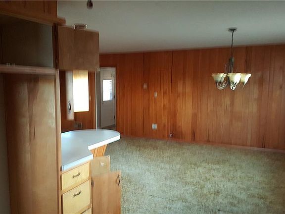 3rd image of 702 E Garfield Ave