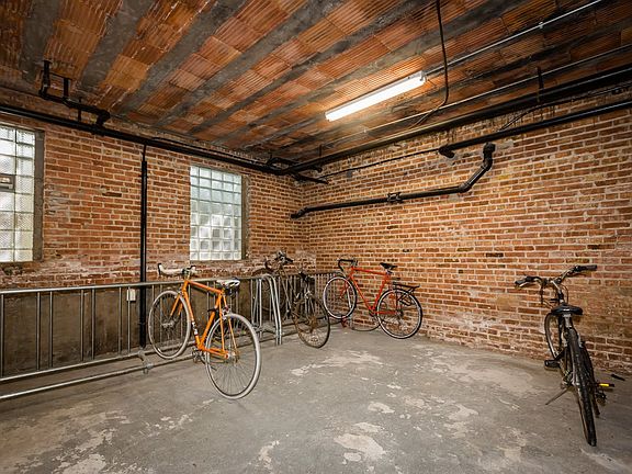 2nd image of 5330 S Blackstone Ave #2