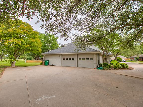 2nd image of 5235 Beverly Dr