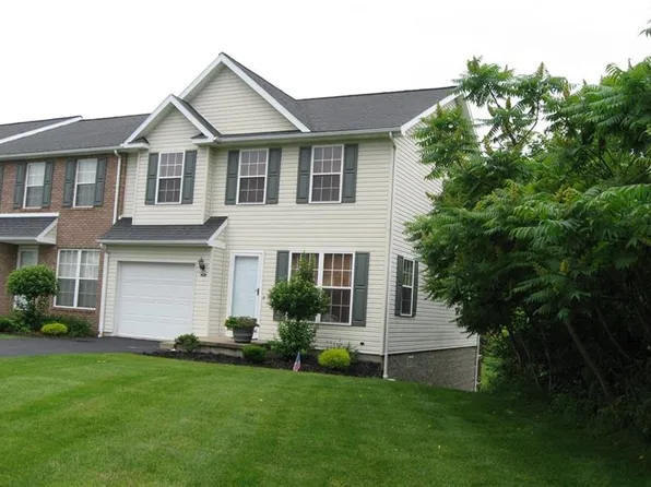 127 Oak St, Ellwood City, PA 16117