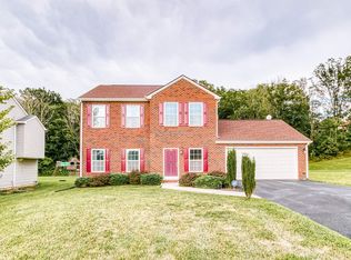 50 Little John Ct, Christiansburg, VA 24073