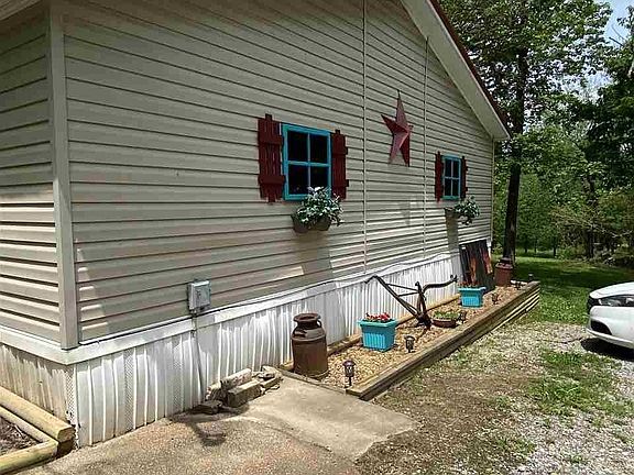 3rd image of 1230 Skyview Ln