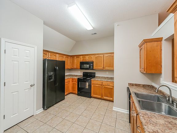 4th image of 8863 Shellflower Dr