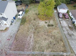10221 Holly Ln SW, Lakewood, WA