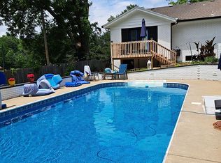 3026 E Shalimar Dr, Springfield, MO 65804