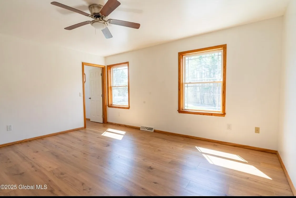 3 bed, 2.5 bath, $2,800 — Photo 4