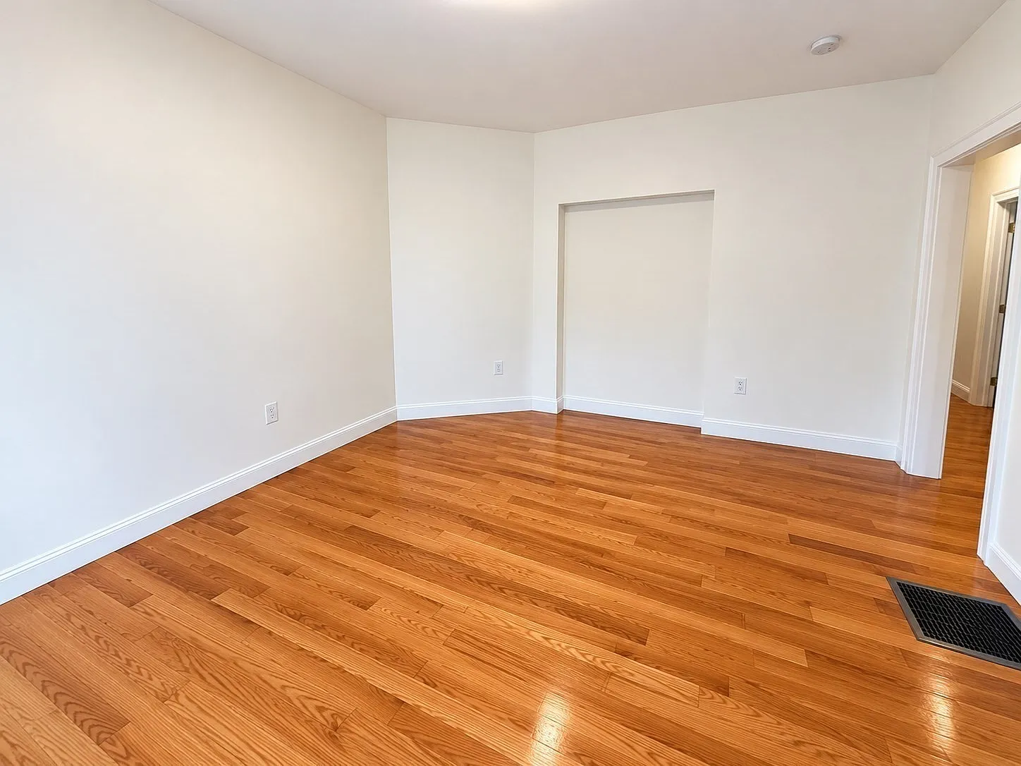 13 Hendry St — Photo 3