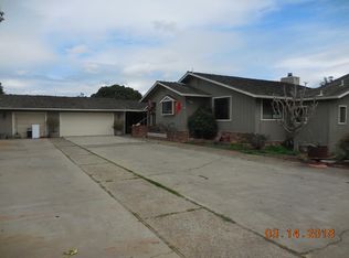 8520 Coker Rd, Salinas, CA 93907