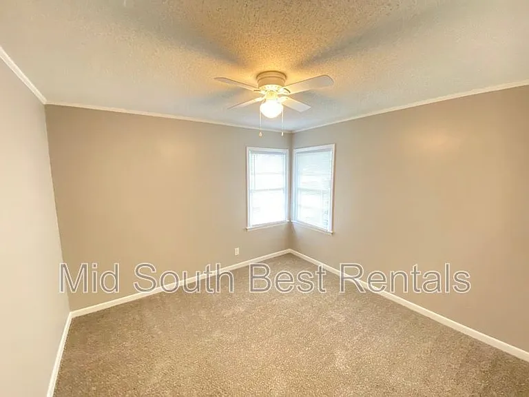 3557 Kathy Rd — Photo 2