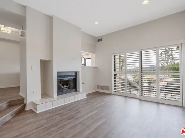 5728 Skyview Way Unit E, Agoura Hills, CA 91301