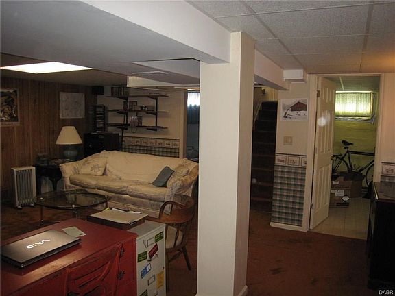 5th image of 731 Broadmoor Dr