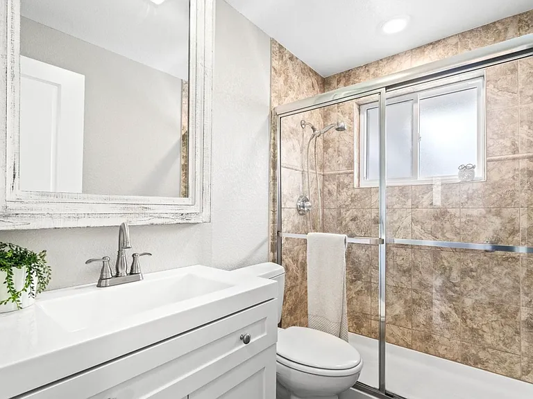 89 W 81st Pl — Photo 14