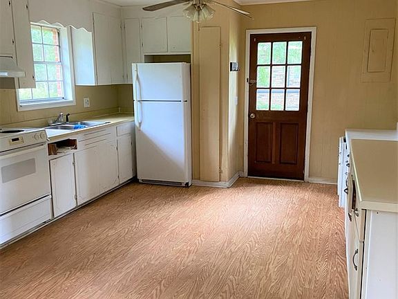 4th image of 1313 Midway Dr