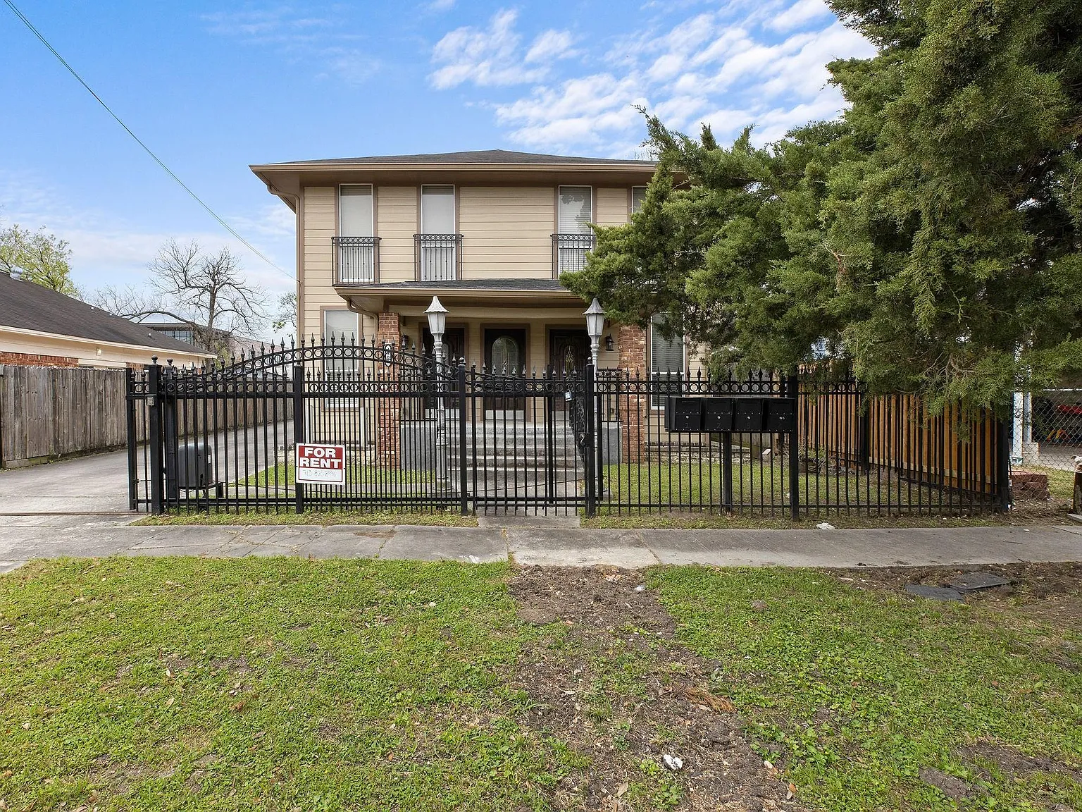 1 bed, 1.0 bath, 800 sqft, $1,100 — Photo 2