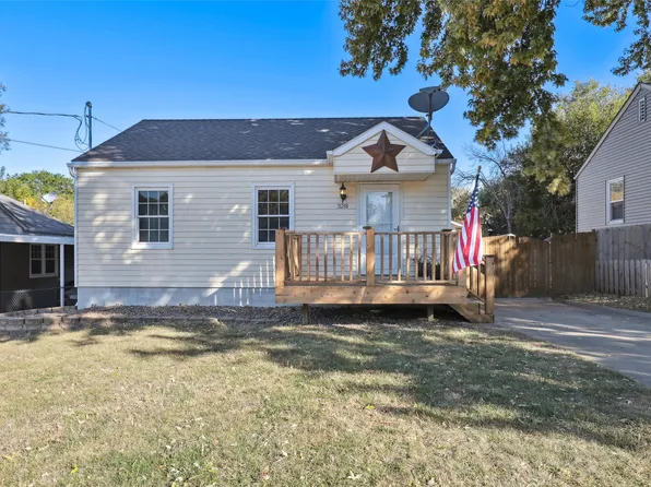 3218 Kinsey Ave, Des Moines, IA 50317