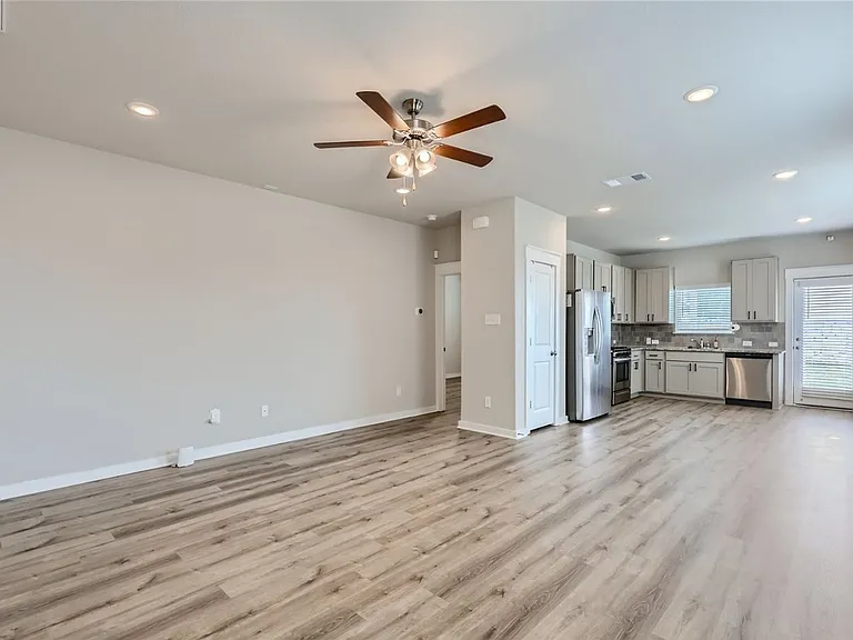 2233 Rocoso Trl — Photo 8