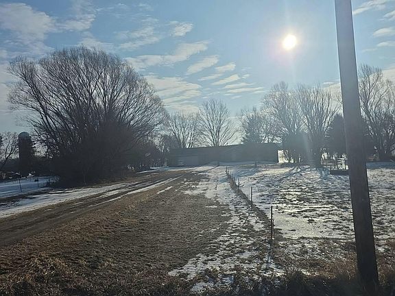 2nd image of 9544 County Road 8 NW