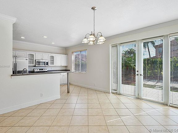 5th image of 1336 E Plumosa Way