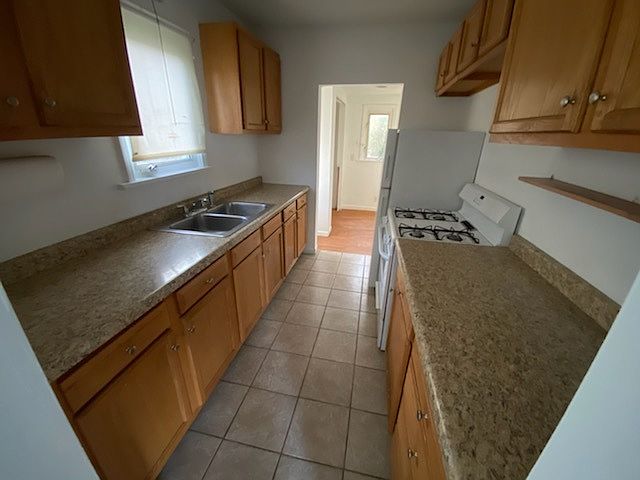1st image of 309 Schorie Ave