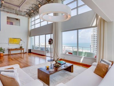 400 S Pointe Dr APT 2404, Miami Beach, FL, 33139