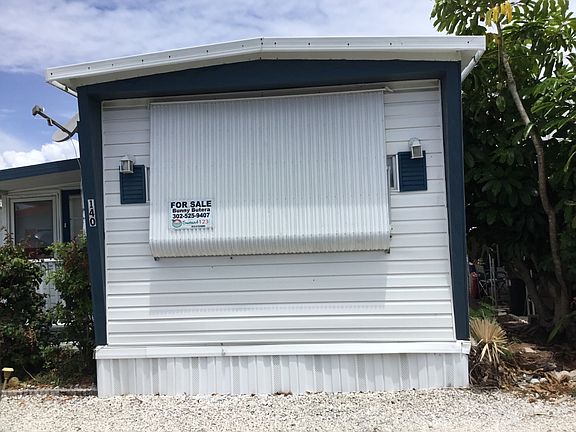 2nd image of 140 Cocoa Palms Ave