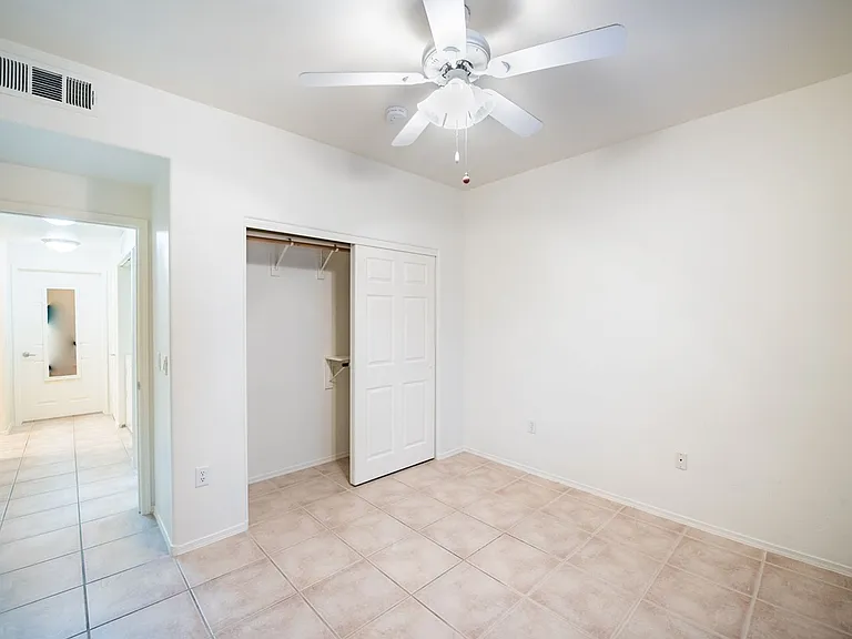 1050 E Cactus Ave #1082 — Photo 3