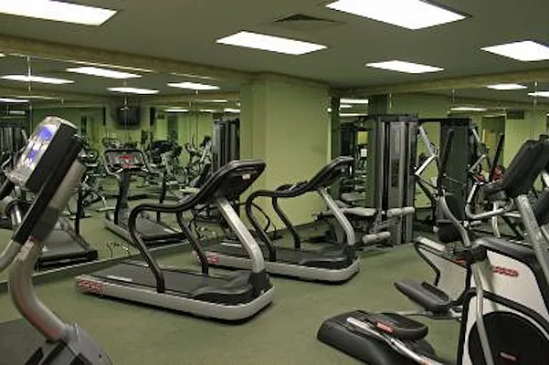 Rented by Douglas Elliman | media 14