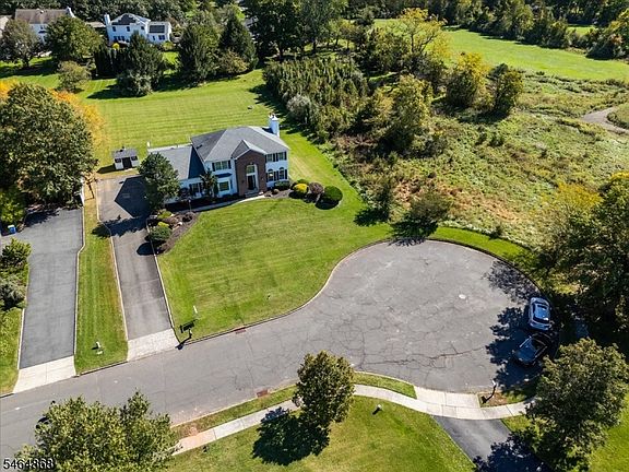 2nd image of 11 Cory Ln