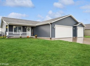 3814 Viola Dr, Waverly, IA 50677