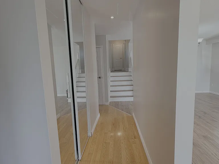 166 Harmony Rd S — Photo 3