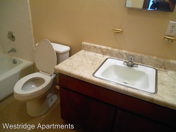 5th image of 104 Stafford St APT D8