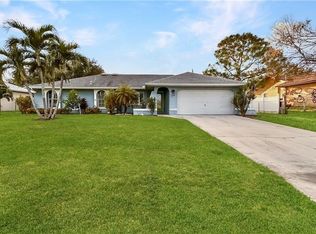 1324 SW 1st Ave, Cape Coral, FL 33991
