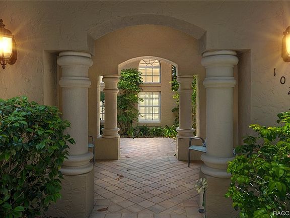 3rd image of 1023 W Sun Valley Ct #13A
