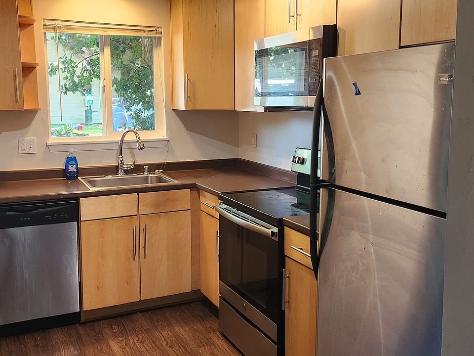 2nd image of 1706 Avalon Way Unit 45
