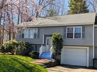 1 Butterfield Ln UNIT 1, Stratham, NH 03885