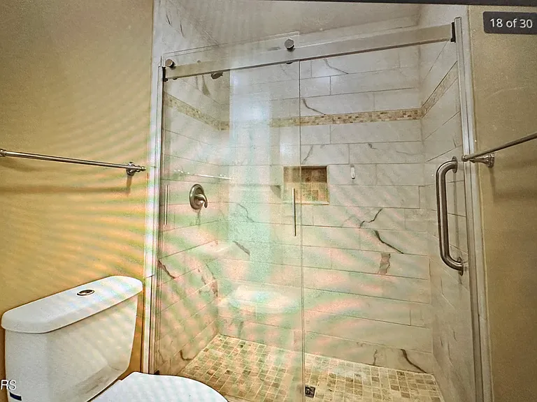 38 Lakeshore Ln #50 — Photo 19