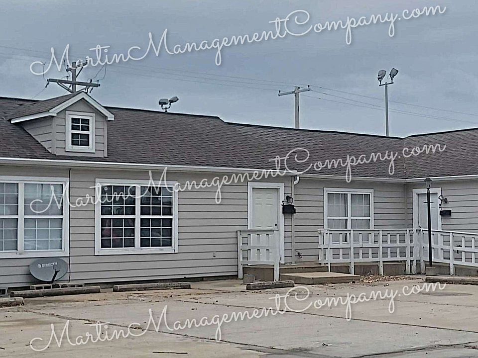 1st image of 1900 W 10th St #A3