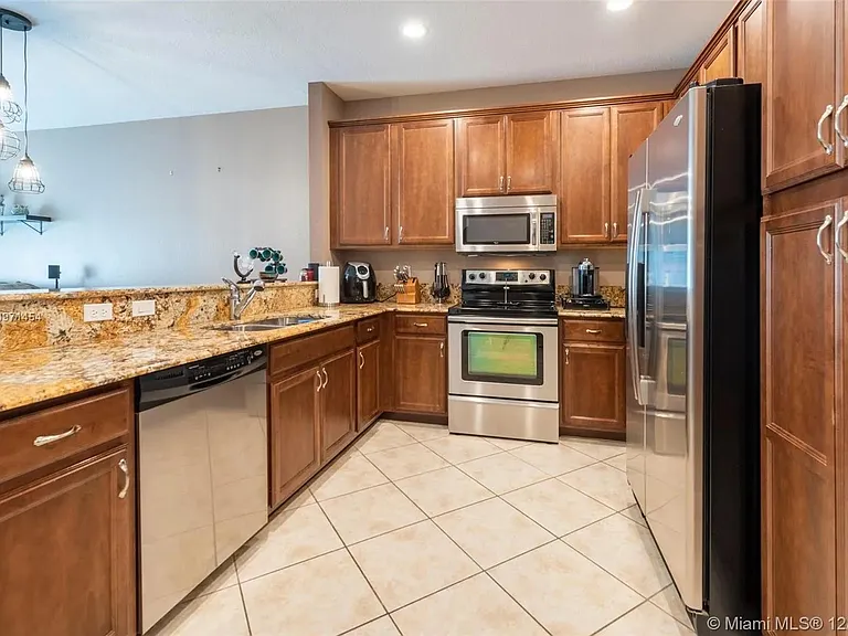 7782 Paddock Pl — Photo 6